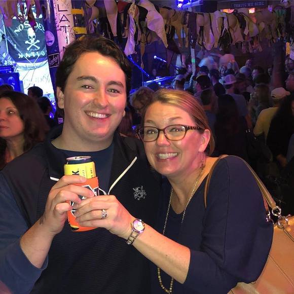 Meet your Posher, Sarah beth - Picture 1 of 1